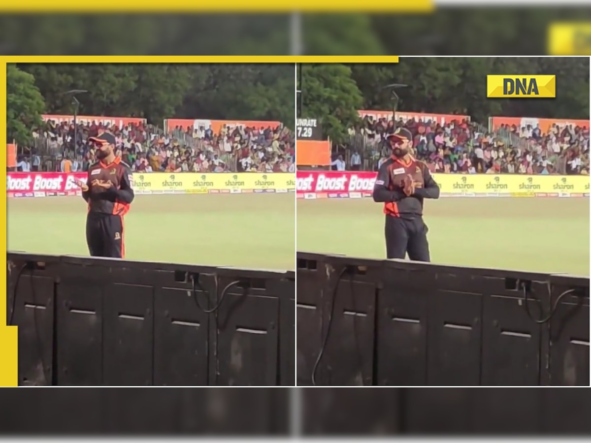 Fans chant Dinesh Karthik's name in front of Murali Vijay, watch his unexpected reaction