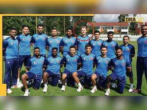 T20I में ये खिलाड़ी बना सबसे कम उम्र में शतक जड़ने वाला बल्लेबाज, अफगानिस्तान के इस फेमस क्रिकेटर का रिकॉर्ड तोड़ा