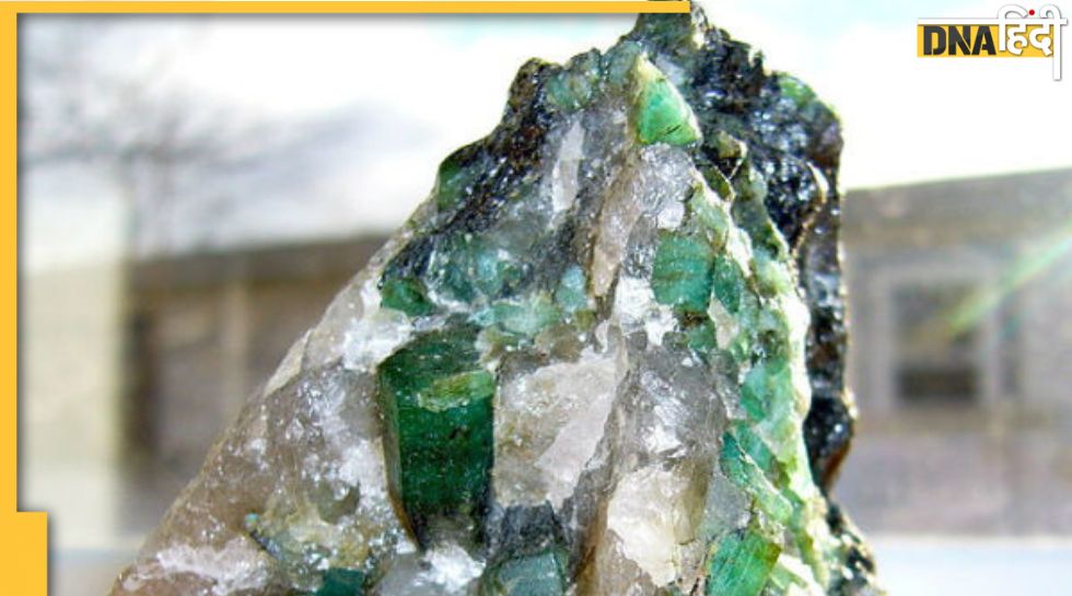 Green stone deals name in hindi