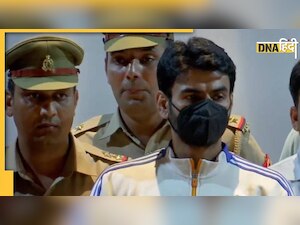 Shrikant Tyagi Arrested: श्रीकांत त्यागी केस में स्वामी प्रसाद मौर्य भी नपेंगे, विधायक स्टीकर देने की जांच करेगी सरकार