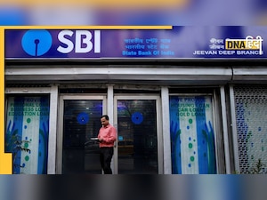 PIB Fact Check: क्या SBI के ट्रांजेक्शन रूल्स में हुआ बदलाव? जानिए वायरल हो रहे मैसेज की सच्चाई