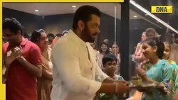 Ganesh Chaturthi 2022: Salman Khan performs aarti, gives glimpse of celebrations at sister Arpita Khan's house
