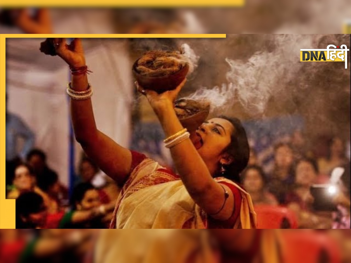 Navratri Tradition: महिषासुर वध से पहले देवी ने किया था Dhunuchi, जानिए क्या है इस बंगाली डांस का शक्ति सीक्रेट 