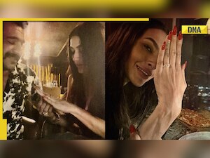 Pavitra Punia gets engaged to boyfriend Eijaz Khan, latter shares photos of dreamy proposal 