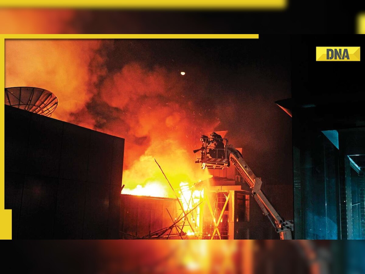 Fire breaks out in warehouse Mumbai's Girgaon, 11 calls about fire received due to crackers in one day