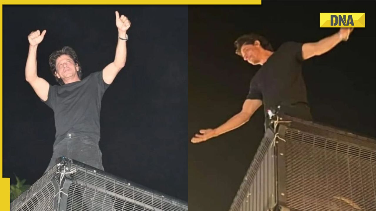 Shah Rukh Khan Charms Fans With A Surprise Appearance Outside Mannat,  Strikes His Signature Pose. Watch