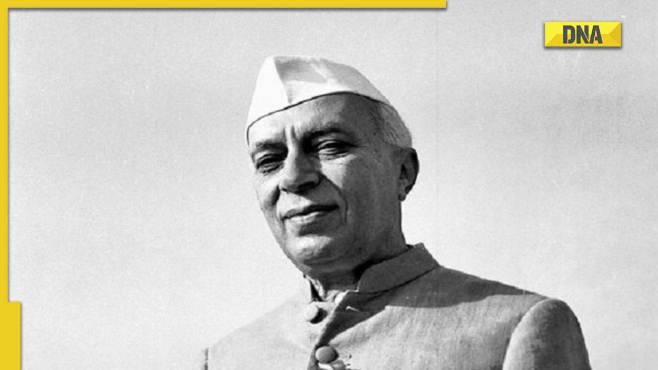 Jawaharlal Nehru (BW) Celebrity Mask - Celebrity Cutouts