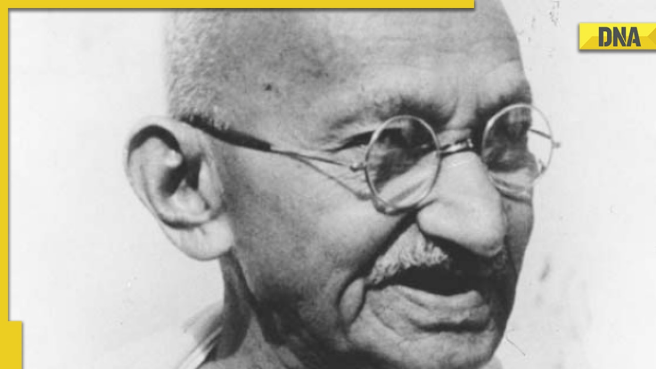 Learn How to Draw Mahatma Gandhi (Politicians) Step by Step : Drawing  Tutorials