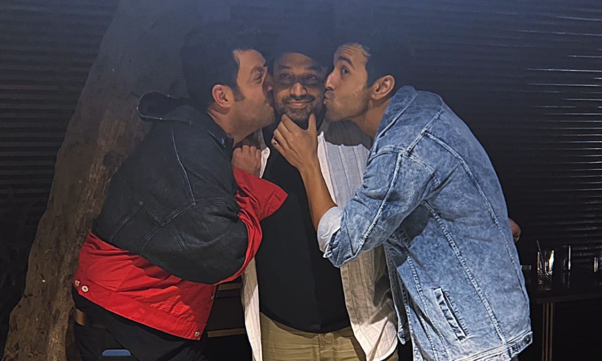 Varun Sharma celebrates his birthday with Fukrey co-star Pulkit Samrat, check out photos