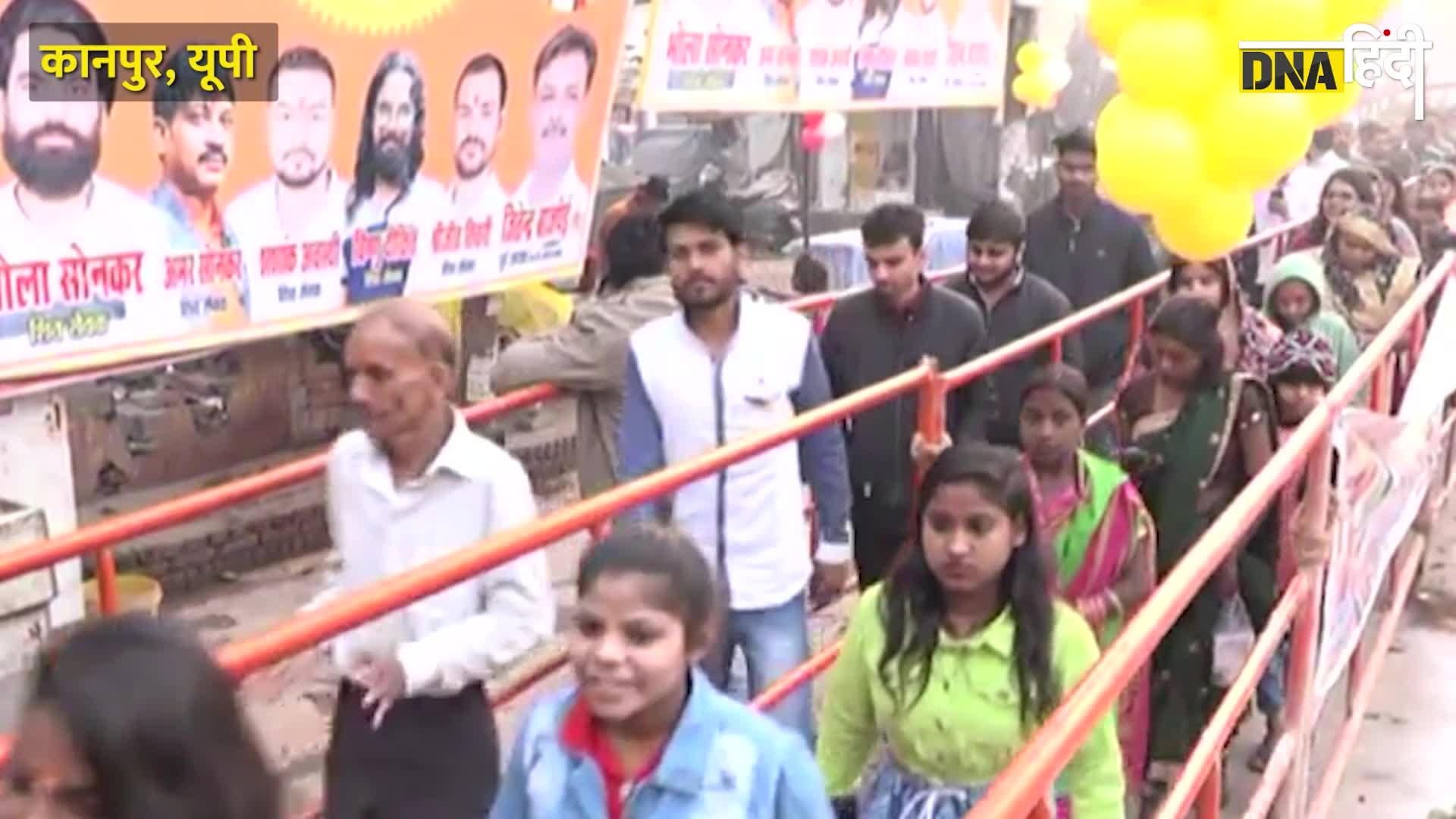 Video: महाशिवरात्रि पर कानपुर में बाबा आनंदेश्वर के दर पर पहुंचे श्रद्धालु, मंदिर के बाहर लंबी कतारें