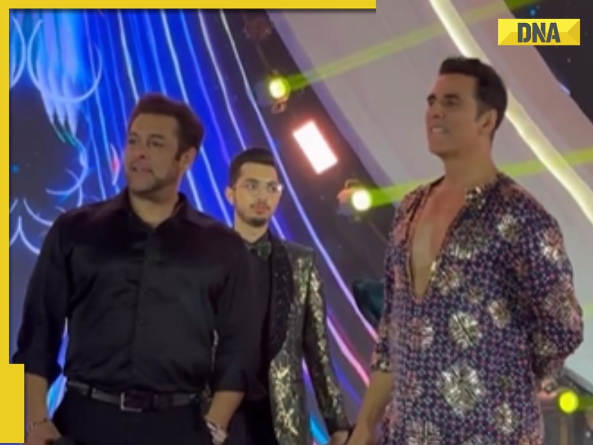 Salman Khan, Akshay Kumar trolled for dancing on wedding reception, netizens say 'paiso ke liye kya nahi...' 