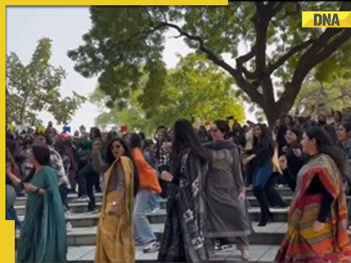 Delhi University teachers dance to Shah Rukh Khan's 'Jhoome Jo Pathan', video goes viral