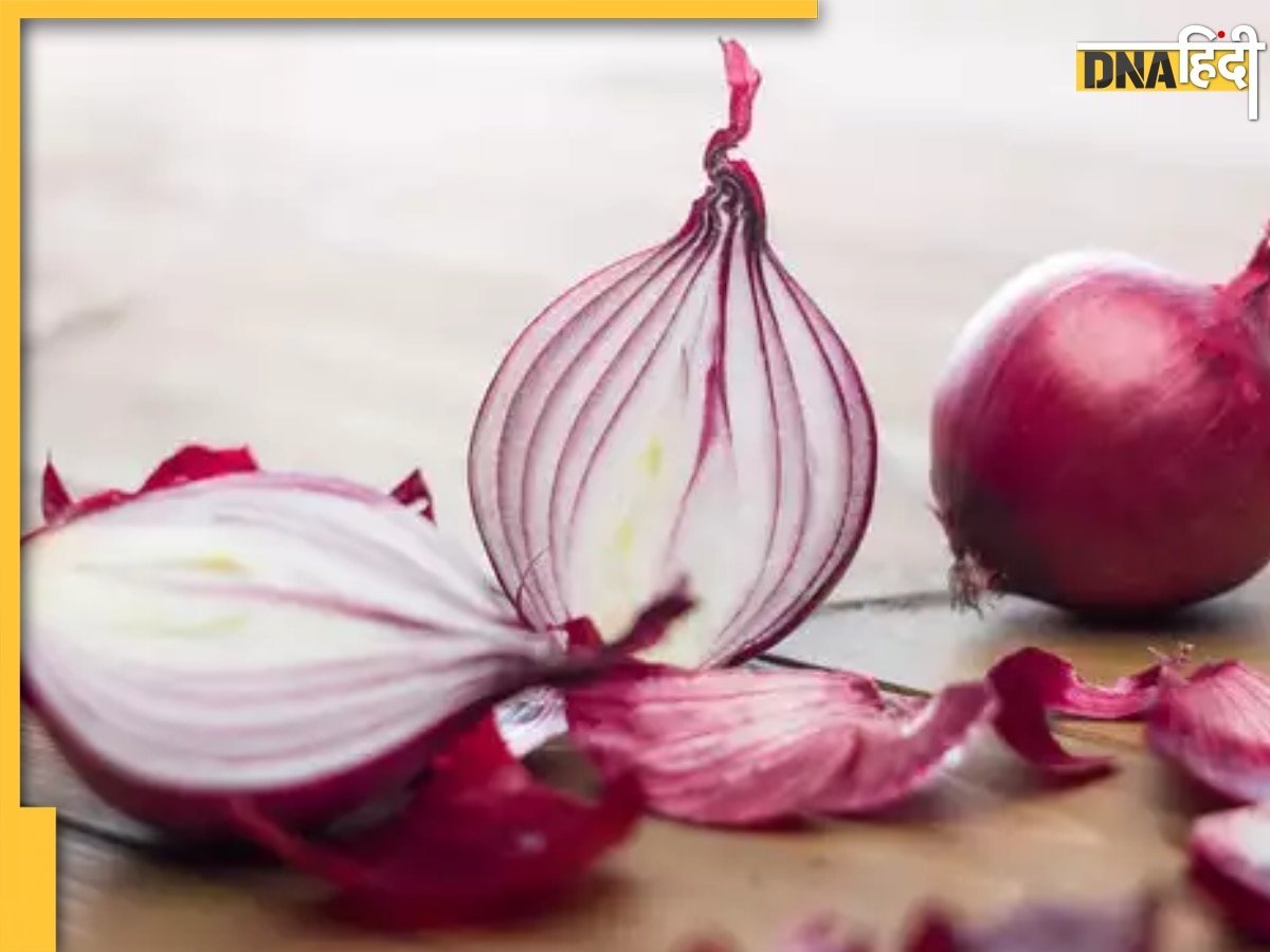 Raw Onion Benefits: कच्चा प्याज खाने से कम होता है डायबिटीज का खतरा, मिलेंगे ये 5 गजब के फायदे