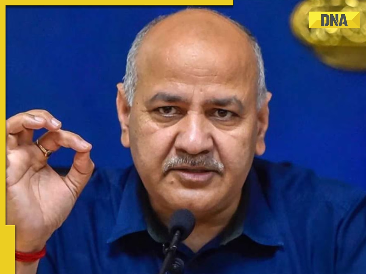 ‘I love Manish Sisodia’: Know how MLA Abdul Rehman made Delhi govt school children write banners 