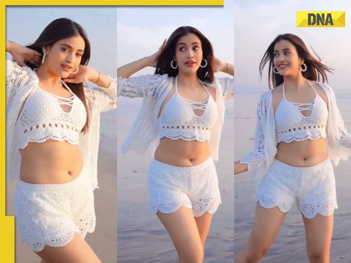 Choti Bachi Ki Sexy Picture Video - Viral video: Desi girl's sexy dance in bikini, hot pants on Mausam Beimaan  Hua lights up the internet, watch