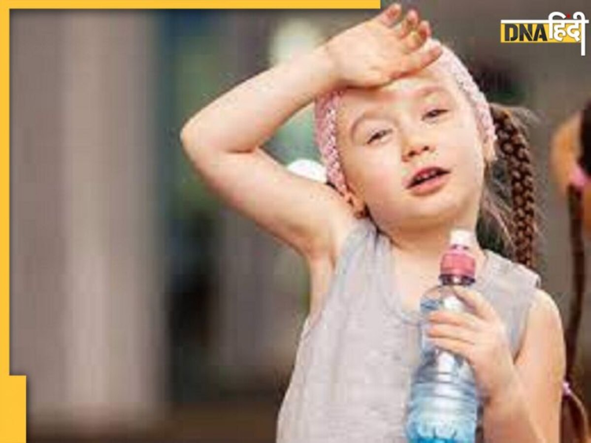 Dehydration Signs In Children: अंदर की तरफ धंस रही हैं बच्चे की आंखें तो हो जाएं सतर्क, पानी की कमी के हो सकते हैं संकेत