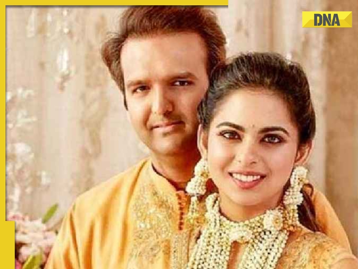 Isha Ambani blushes as husband Anand Piramal kisses her at NMACC gala,  video goes viral