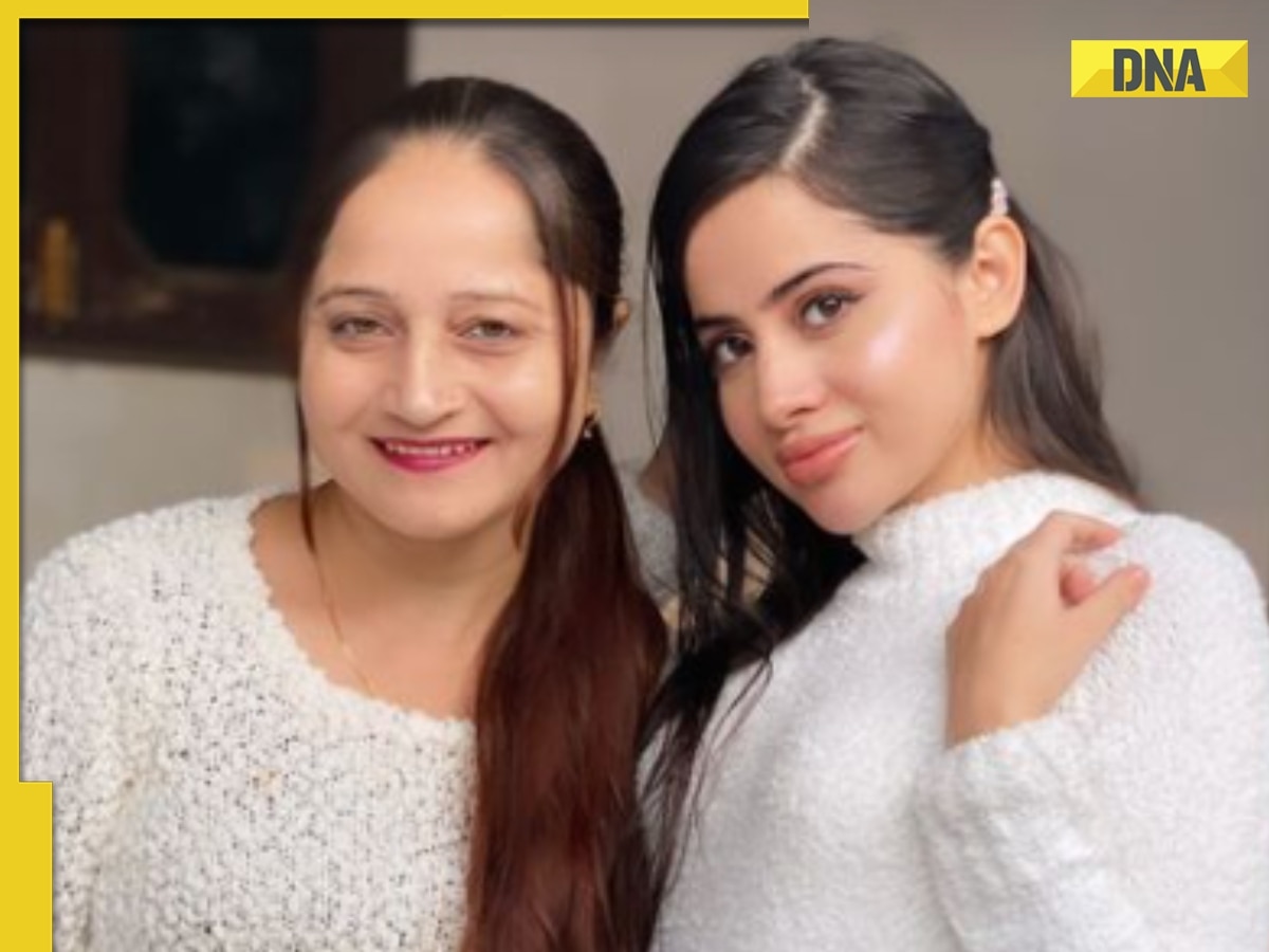 Urfi Javed wishes mother on her birthday, drops adorable photo