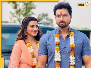 Akshara Singh: मांग में सिंदूर और गले में वरमाला डाले नजर आईं Bhojpuri एक्ट्रेस, क्या Monalisa के पति से गुपचुप रचा ली शादी? 