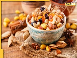 Raw vs Roasted Nuts: बादाम से लेकर काजू तक कच्चा खाएं ये भुना, दोनों में कौन है ज्यादा हेल्दी
