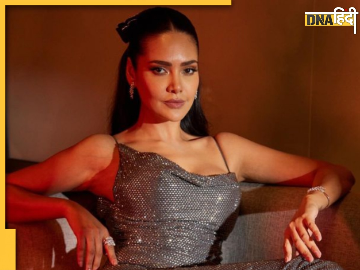 Esha Gupta के लिए रिवीलिंग ड्रेस बनी मुसीबत, IIFA इवेंट में बार बार ठीक करती आईं नजर, लोग बोले 'दिखाना जरूरी है क्या'