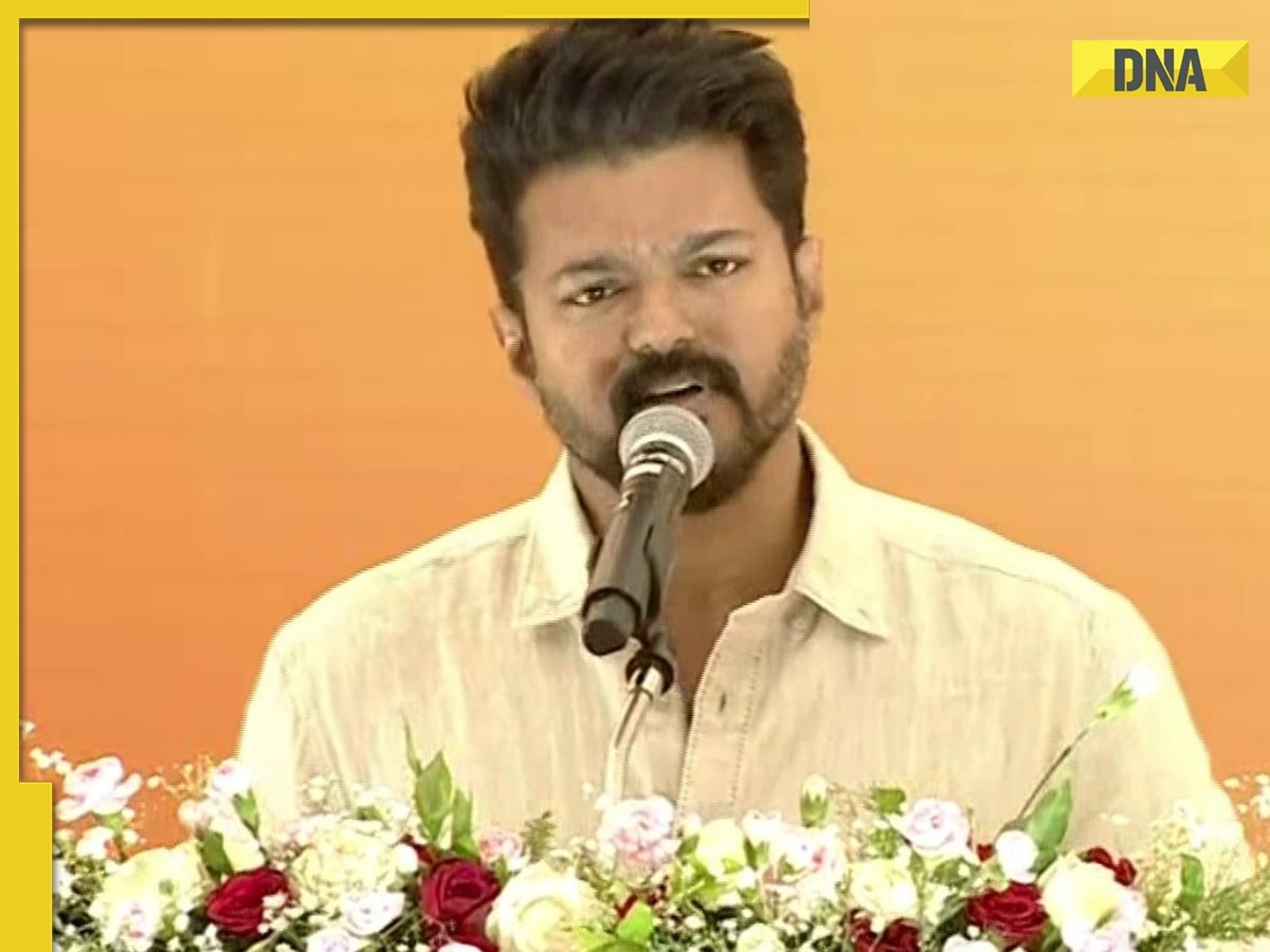 Vijay wins hearts for his simplicity with this sweet gesture at special event to honour students