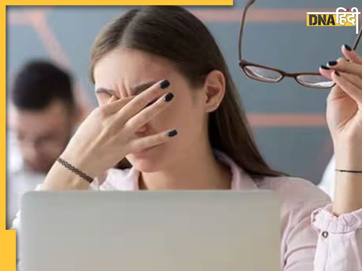 Home Remedies For Eye Pain: घंटों मोबाइल-लैपटॉप पर काम करने से ड्राई होने लगी हैं आंखें या उठता है दर्द, ये घरेलू उपाय आएंगे काम