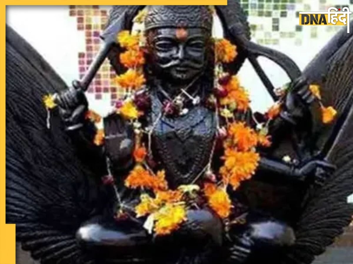 Shani Dev Mantra: शनिवार को इन मंत्रों का करें जाप, मिलेगी सभी कष्टों से मुक्ति, दूर होंगे शनि दोष