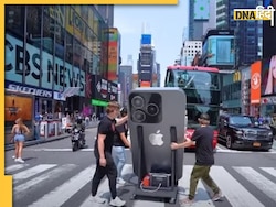 YouTuber ने बना दिया 8 फुट का iPhone, डिस्प्ले और बटन के काम करने पर हैरान रह गए लोग
