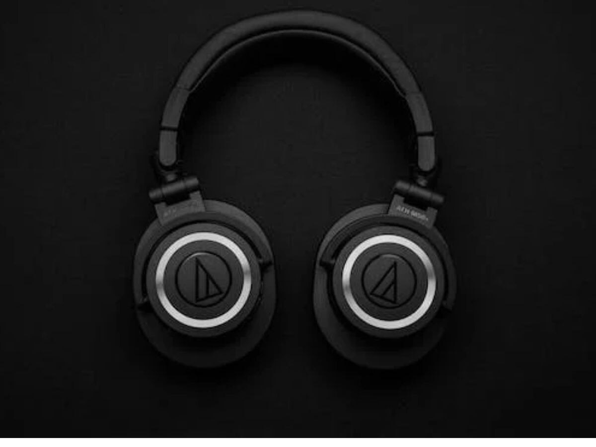 Best headphones under 2500 sale