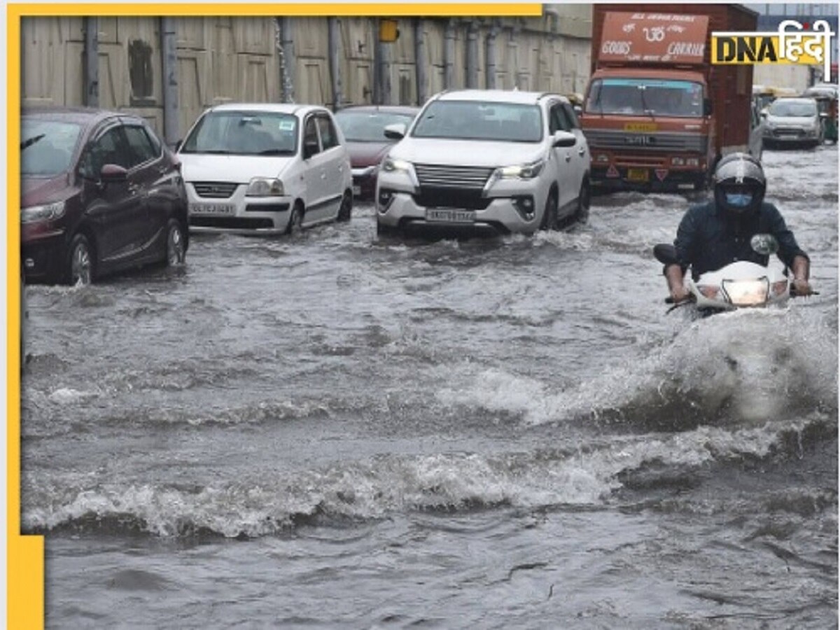 तेज बारिश के बाद दिल्ली, गुरुग्राम और नोएडा में भारी जाम, जानें किन रास्तों पर लग र��ही गाड़ियों की लाइन