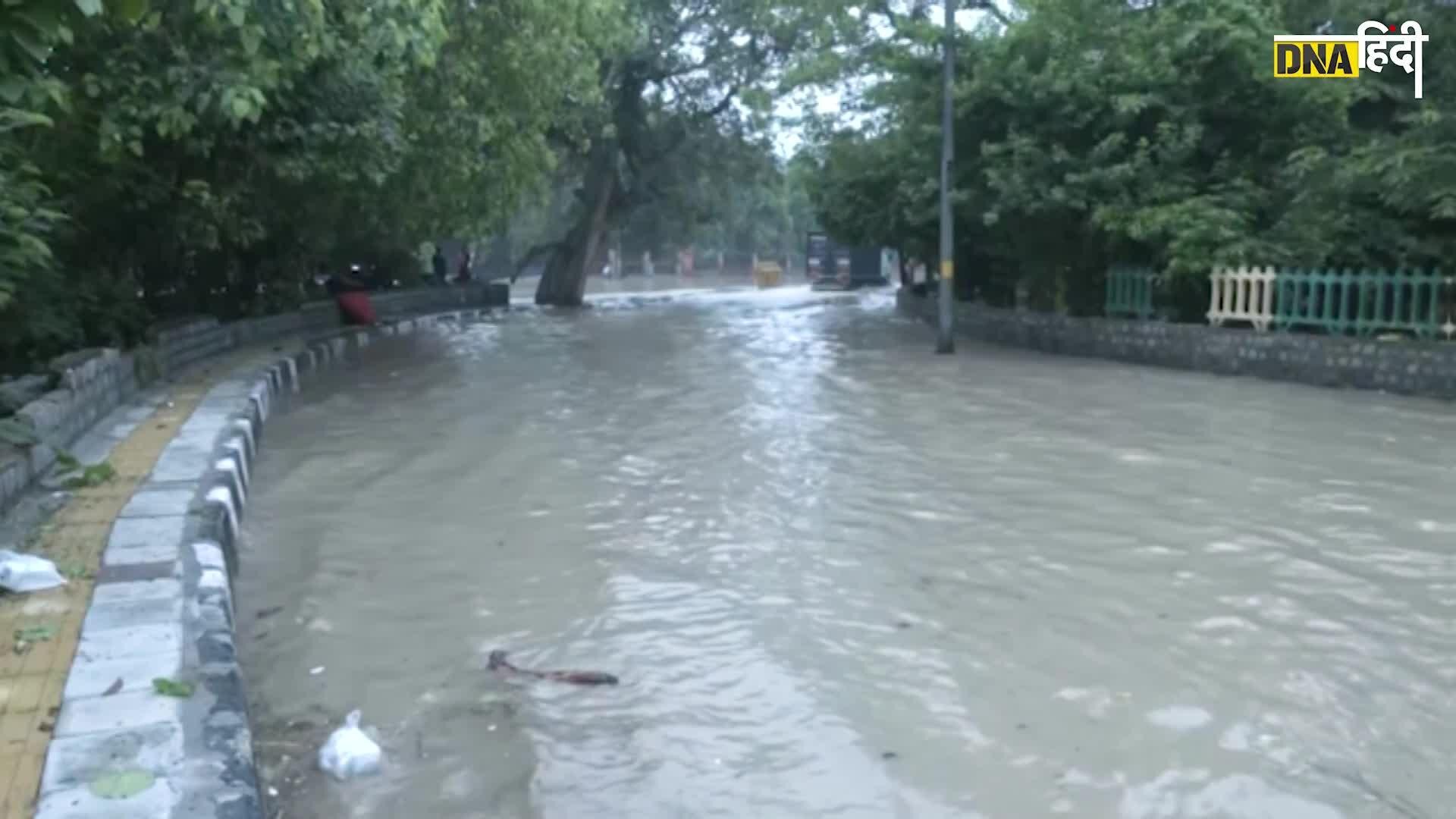 Video: Arvind Kejriwal on Delhi Floods:"दिल्ली में बाढ़ के बीच घरों में पीने के पानी की किल्लत हो सकती है"