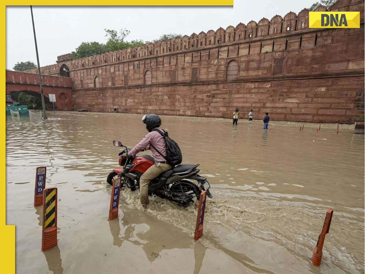 Delhi flood: Heavy rain lashes parts of capital, waterlogging causes traffic congestion