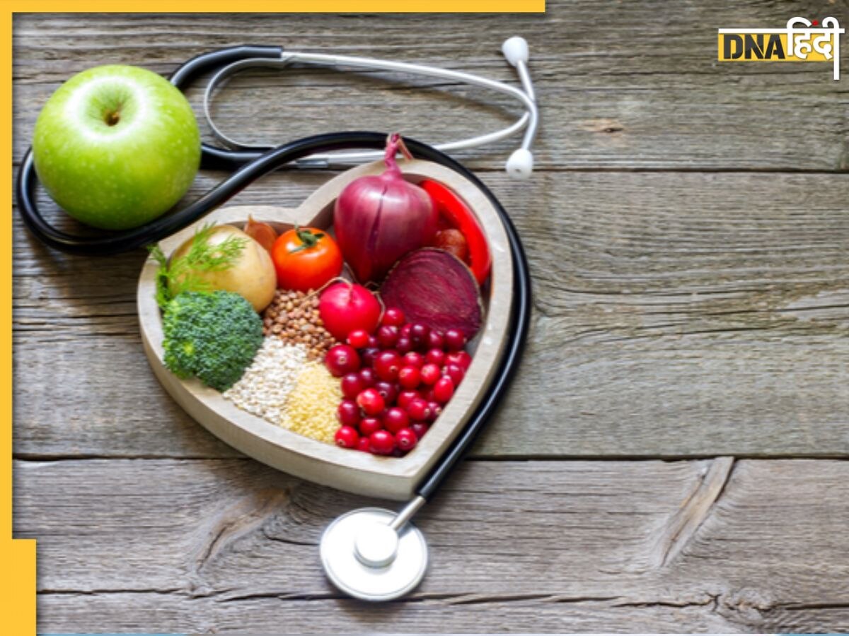 Cholesterol Reducing Diet: हाई कोलेस्ट्रॉल नसों में रोक देगा खून का दौरा, जानिए फैट पिघलाने के लिए क्या खाएं और क्या नहीं 