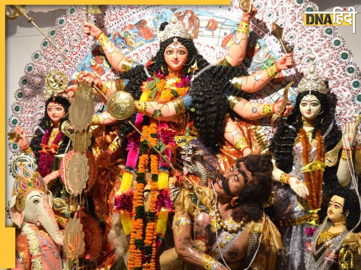 Durga Puja 2023: सीने पर त्रिशूल, लहूलुहान शरीर, फिर भी देवी के साथ क्यों होती है महिषासुर की पूजा