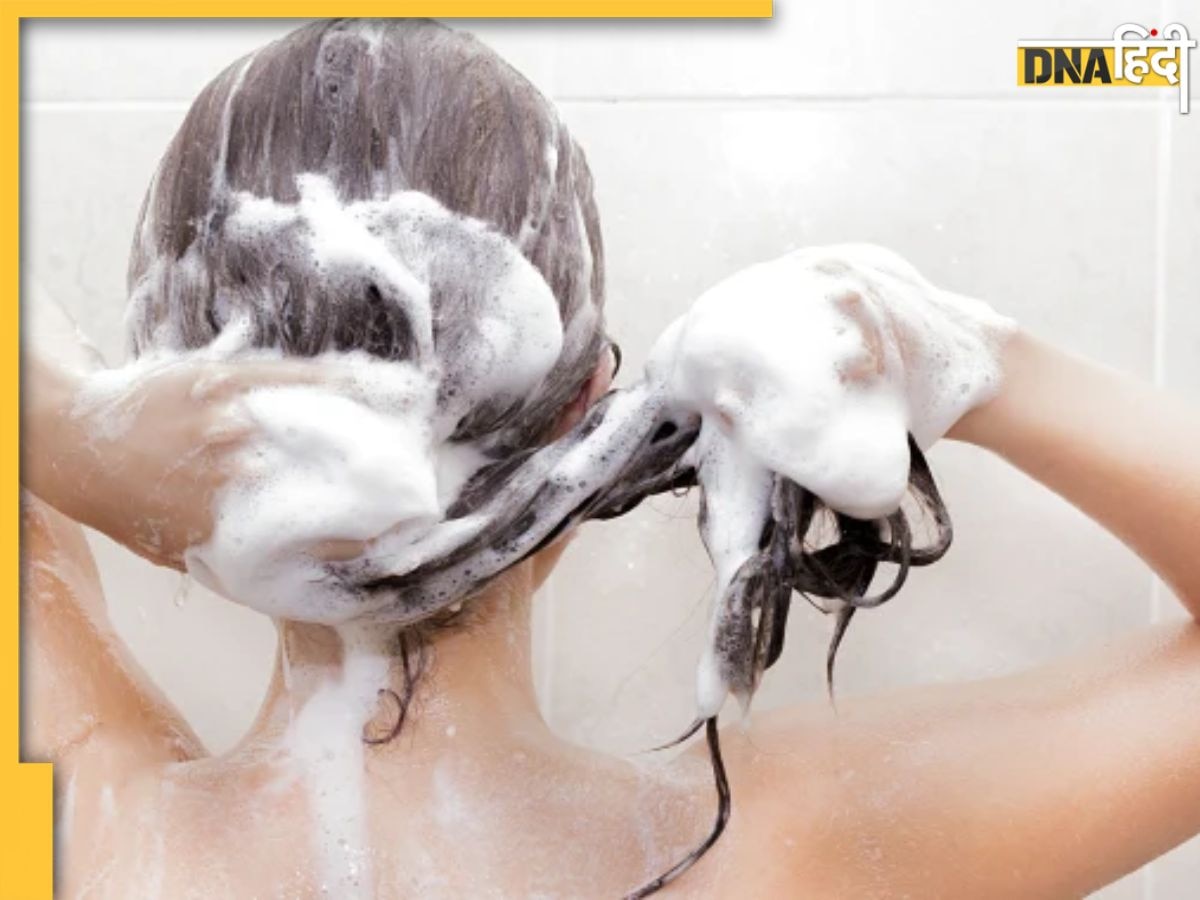 Hair Washing Tips: गलत तरीके से बाल धोना बन सकता है Hair Fall का कारण, भूलकर भी न करें ये गलतियां