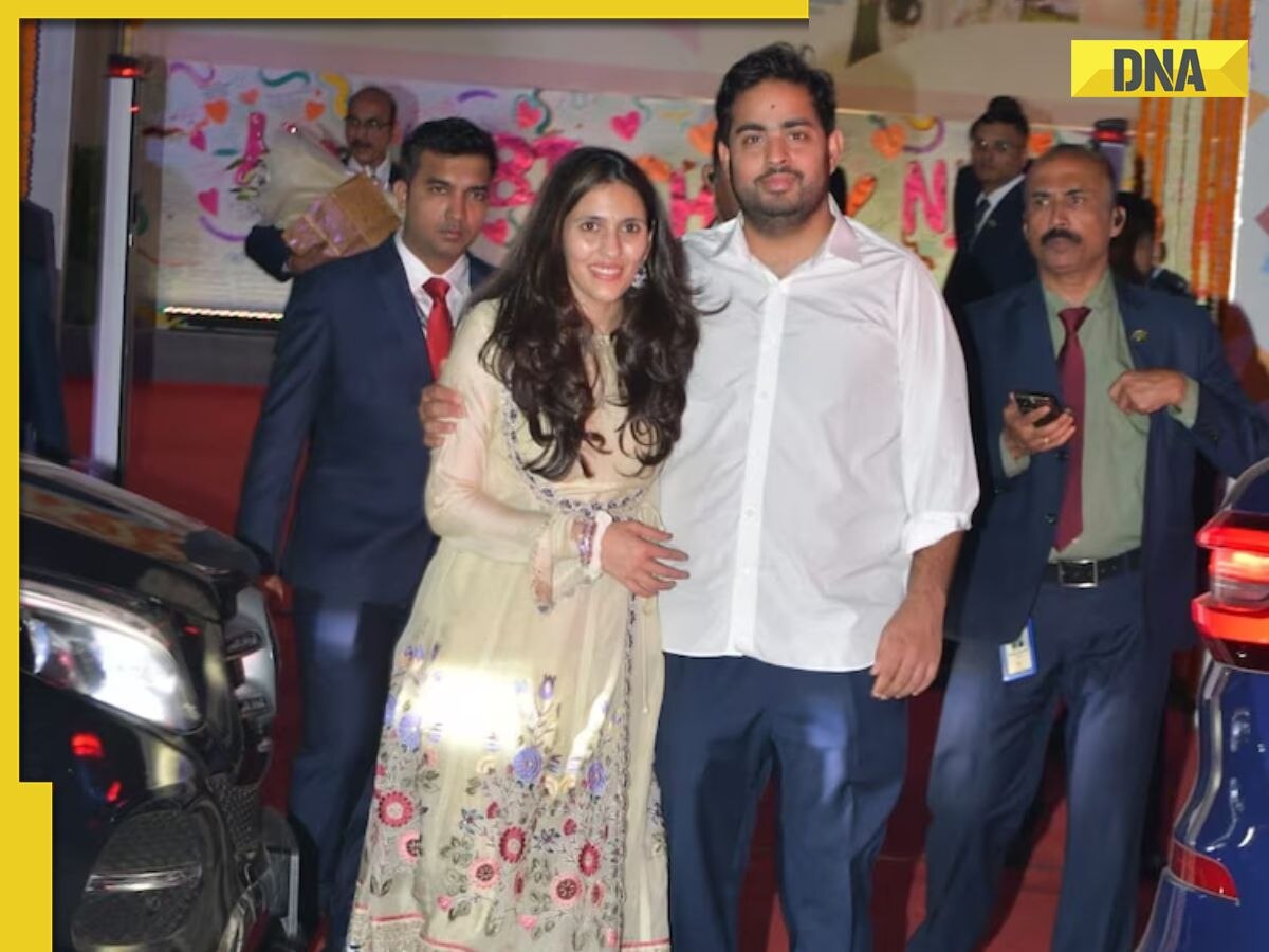 Shloka Mehta stuns in gorgeous traditional suit as she steps out with Akash Ambani; pics go viral