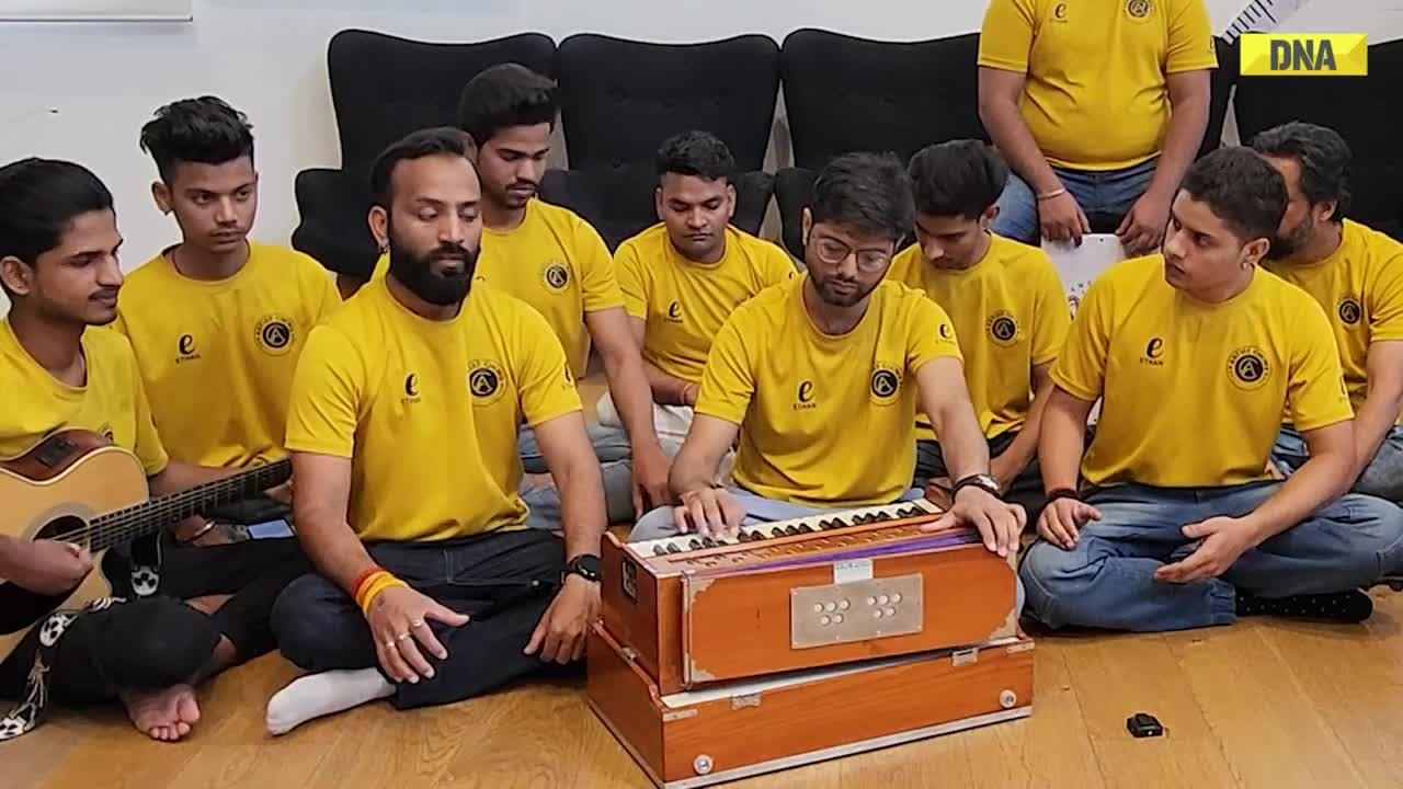 Hanuman Chalisa Cafe वाले Viral Band का Diwali Special Bhajan सुना क्या?