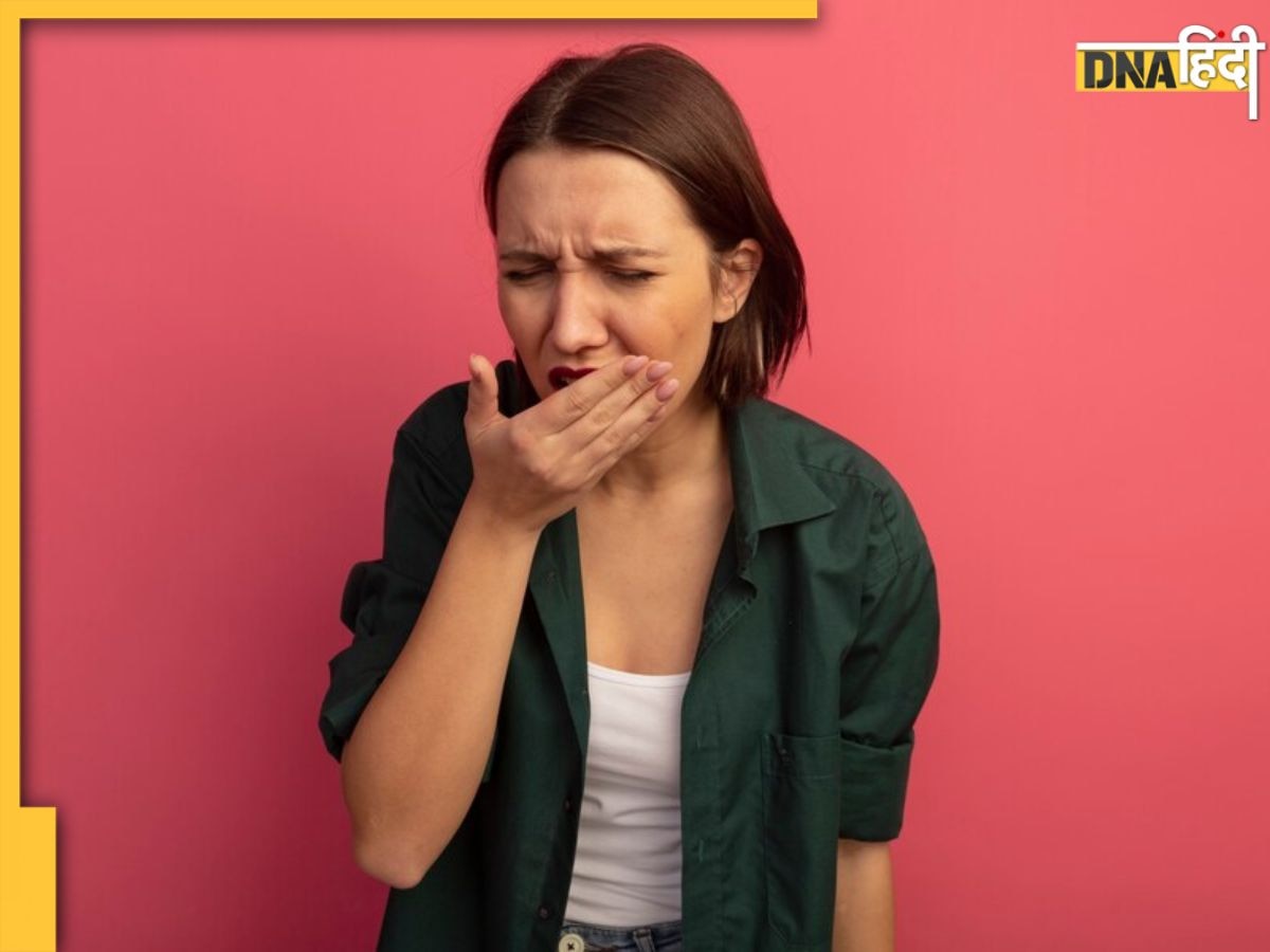 Mouth Ulcers Remedy: मुंह के छाले की वजह से खाना पीना हो गया है मुश्किल? इन आसान नुस्खों से जल्द मिलेगा आराम 