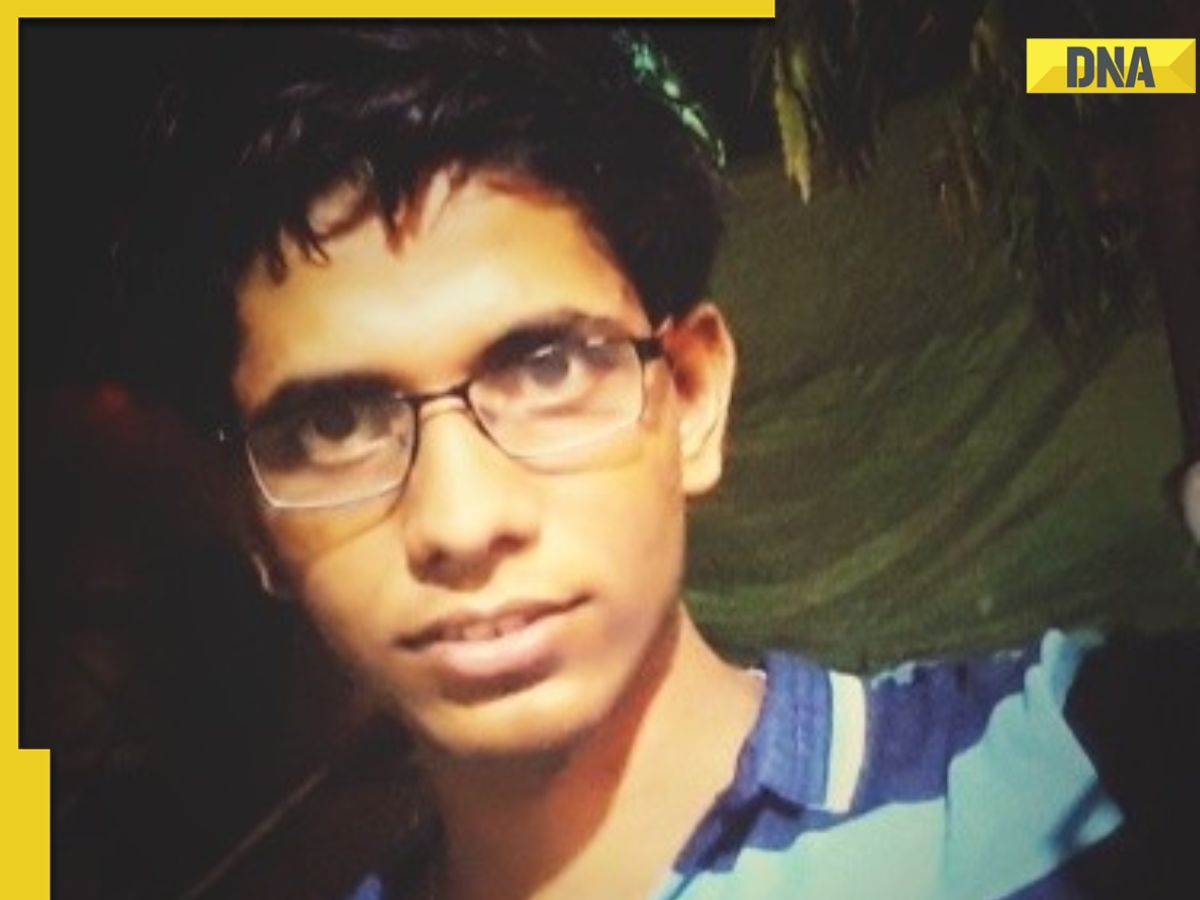 Meet Neeraj Jha, Taxi Driver's Son Who Cracked JEE With AIR...