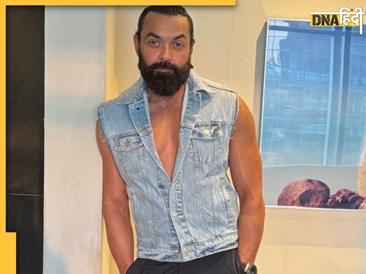 Bobby Deol ने कैमरे के सामने फैन को दिया धक्का? इस वीडियो ने इमेज पर फेर दिया पानी