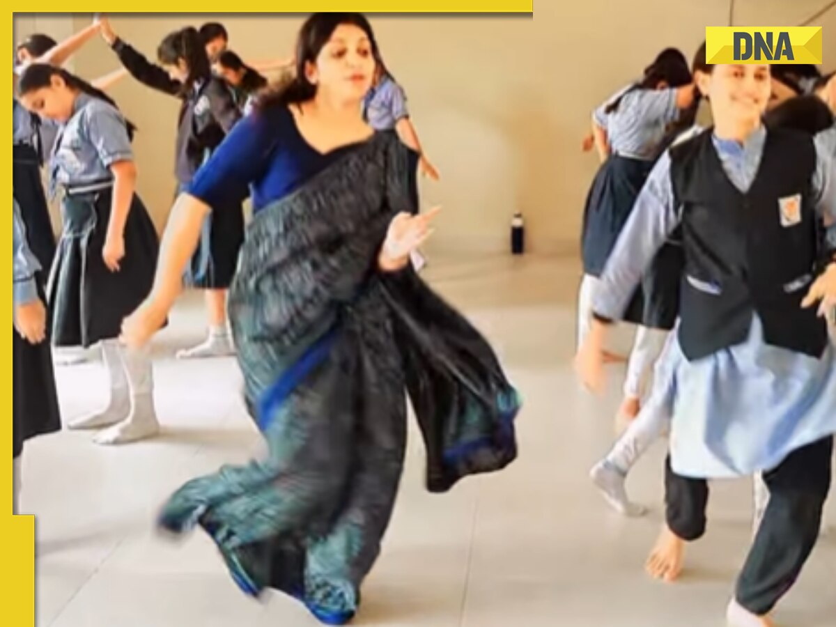 Watch The Trending Video Of Dancers Synchronizing on 'Oo Antava' Song