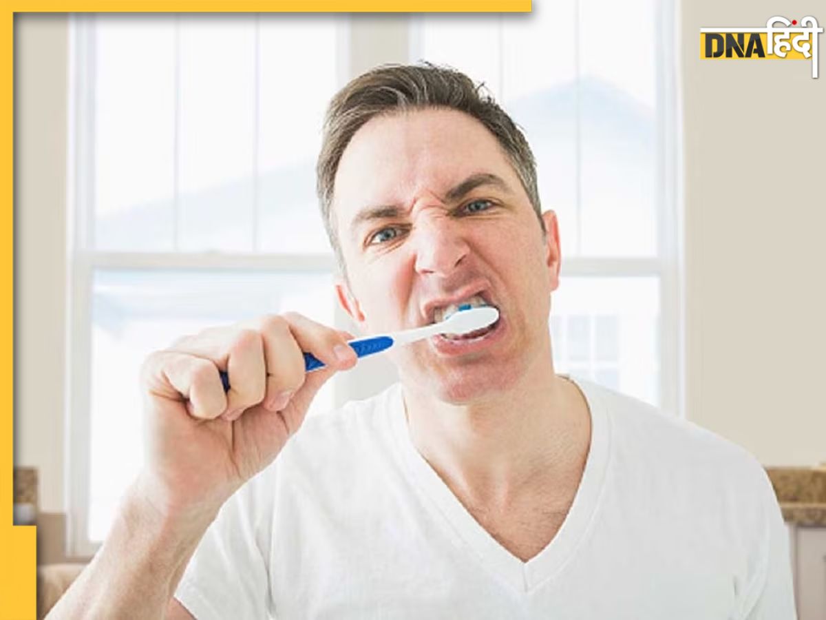 Vomiting While Brushing ब्रश करते समय आती है मतलीउल्टी? पित्त बढ़ने