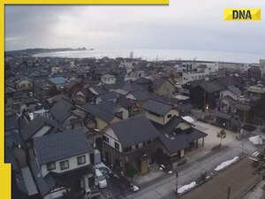 First Tsunami waves hit Japan after a major earthquake, bigger waves expected