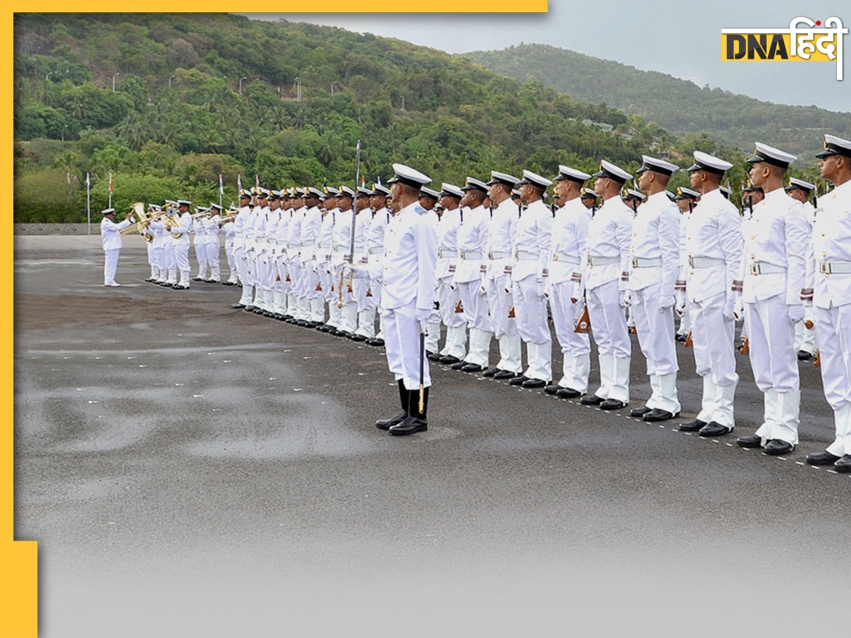 Indian Navy Rescue: अरब सागर में भारतीय नौसेना ने 2 जहाजों को छुड़ाया, 19 पाकिस्तानियों की भी कराई रिहाई