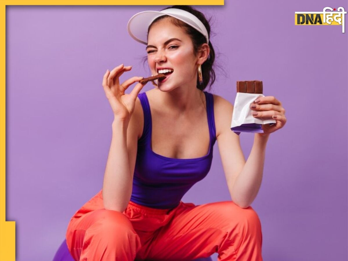 Dark Chocolate Benefits: वेट मैनेजमेंट से हार्ट हेल्थ सुधारने तक, डार्क चॉकलेट खाने से मिलते हैं ये जबरदस्त फायदे