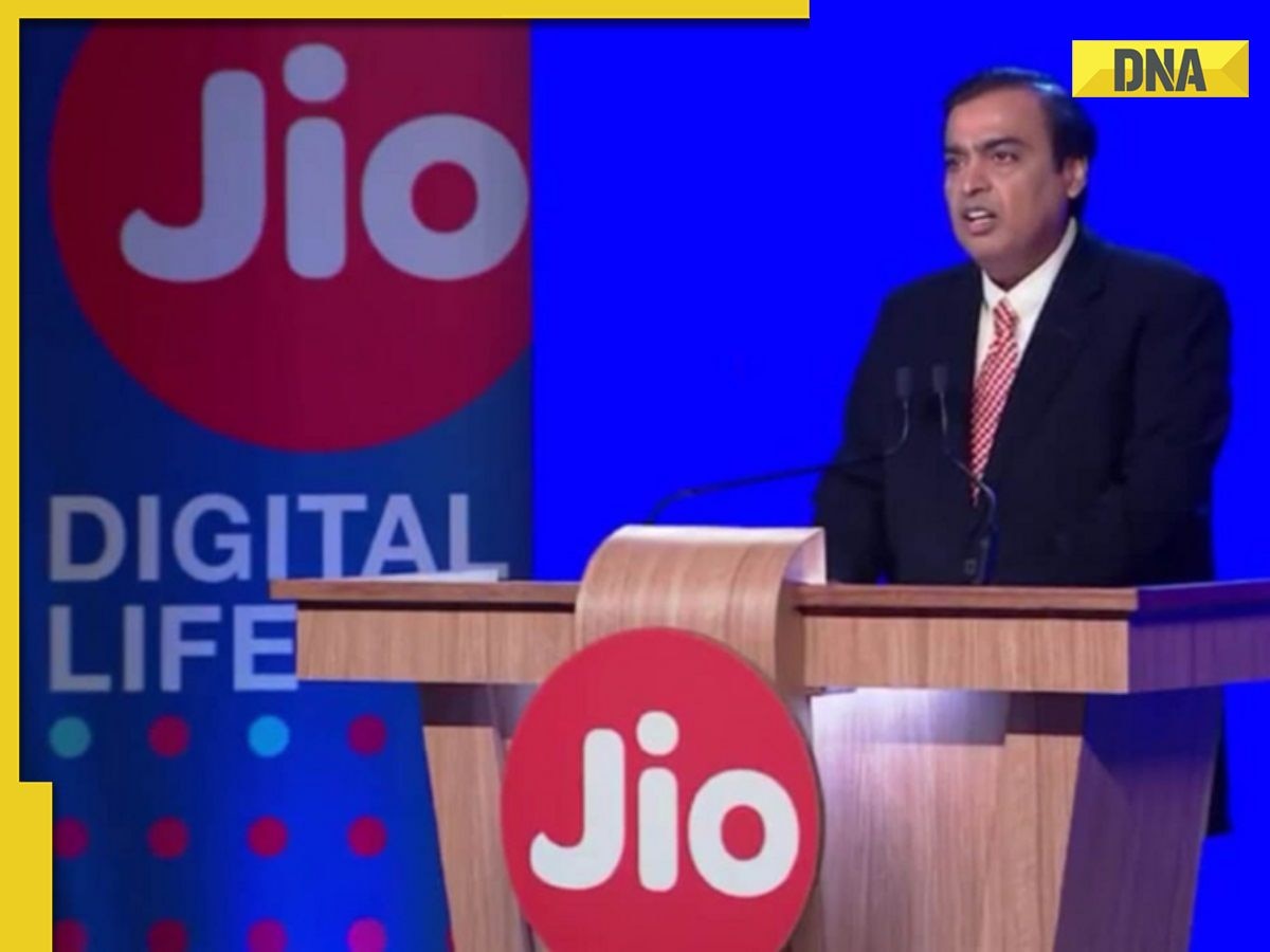 Mukesh Ambani’s Reliance Jio offering JioBook laptop with massive discount, 100GB cloud storage at just Rs…