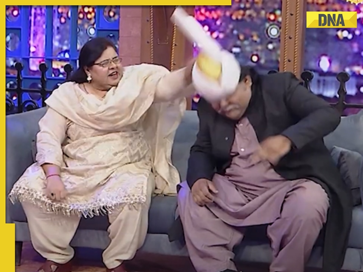 Pakistani singer Shazia Manzoor slaps comedian Sherry Nanha for 'honeymoon' joke on live TV show, video goes viral