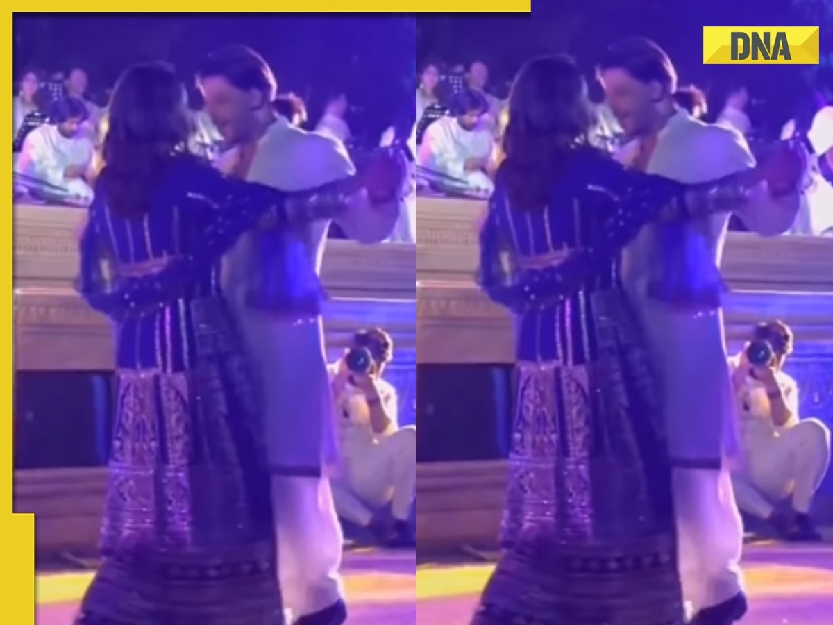 Watch: Shah Rukh Khan romances wife Gauri Khan as Udit Narayan sings Main Yahaan Hoon at Ambani pre-wedding bash