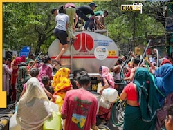 Delhi Water Crisis: दिल्ली गहराया जल संकट, टैंकरों से पानी भरने के लिए लगी लंबी कतार